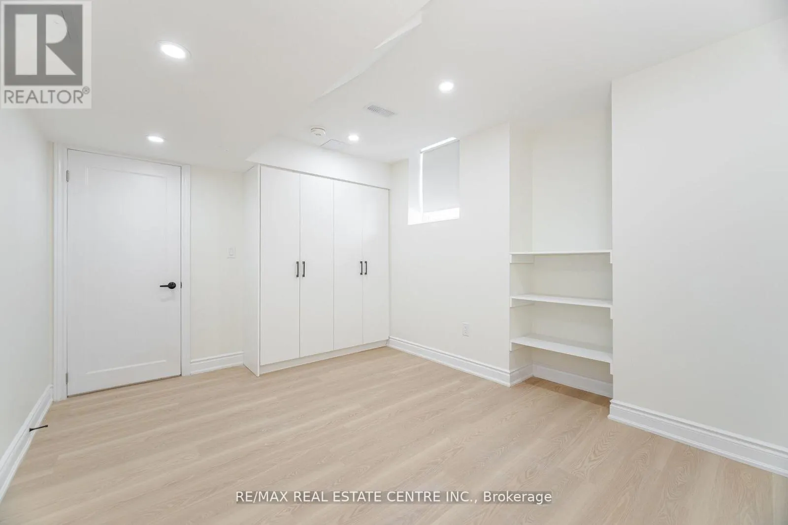 LOWER - 351 GREENLESS CIRCLE