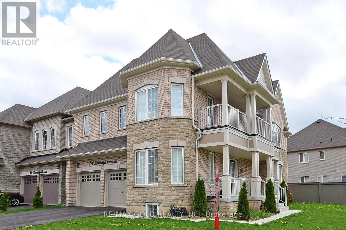 LOWER - 110 BANBRIDGE CRESCENT