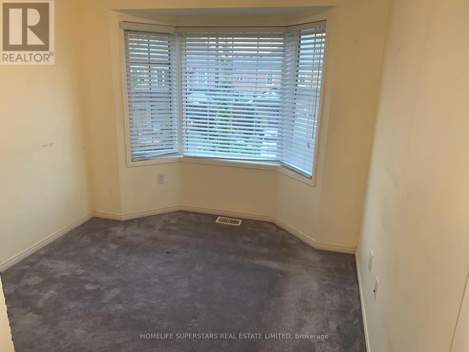 UPPER - 72 LOFTSMOOR DRIVE