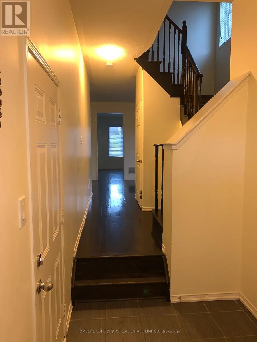 UPPER - 72 LOFTSMOOR DRIVE