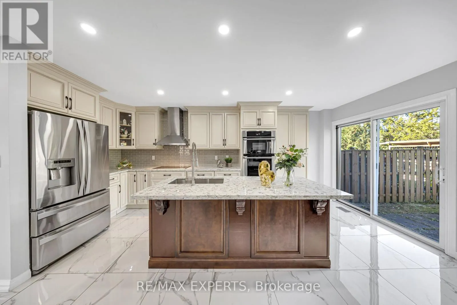 1103 BLUEHERON BOULEVARD