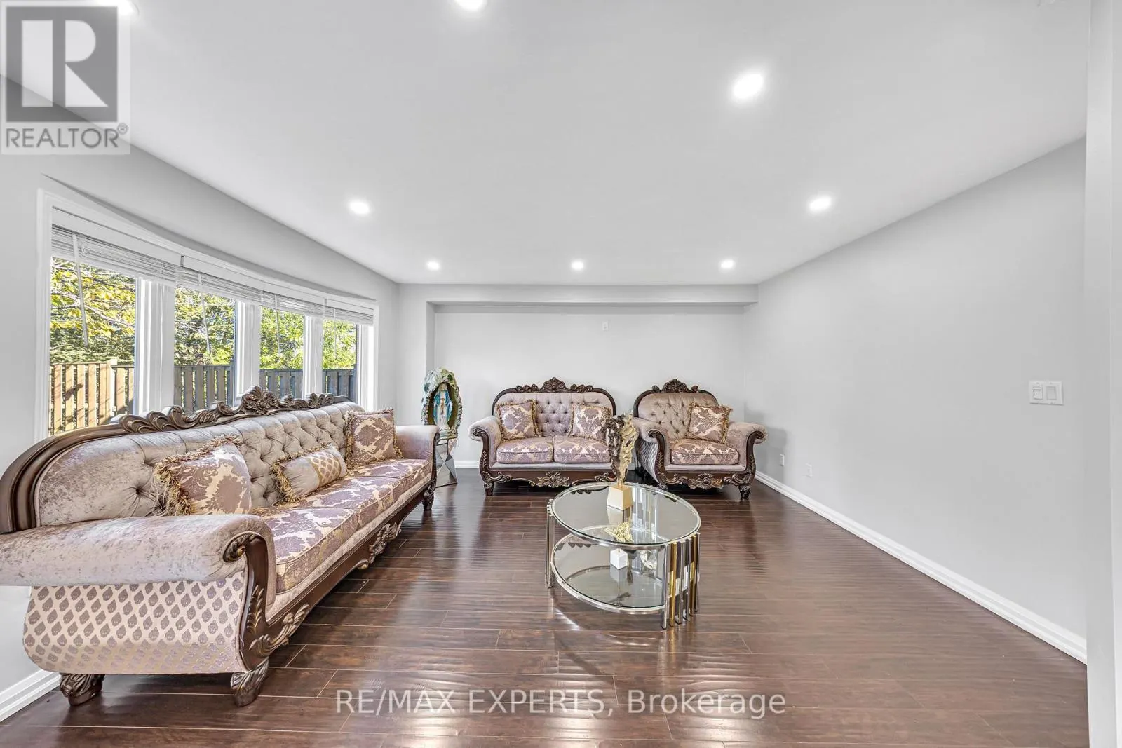 1103 BLUEHERON BOULEVARD