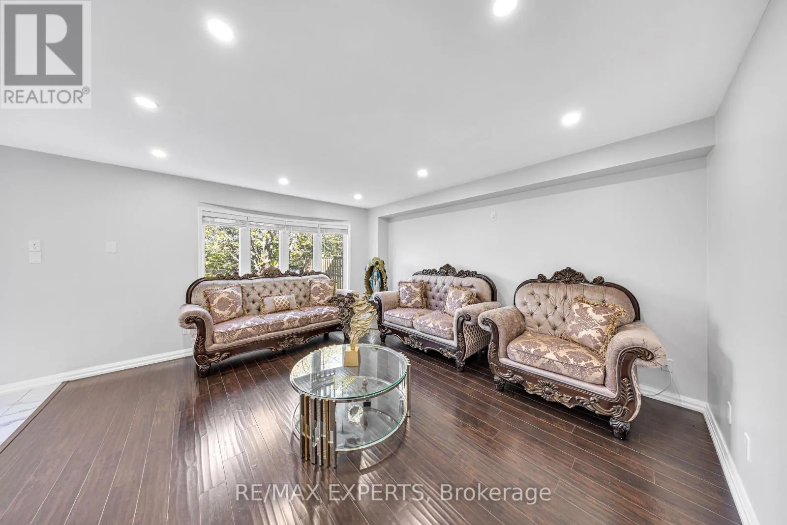 1103 BLUEHERON BOULEVARD