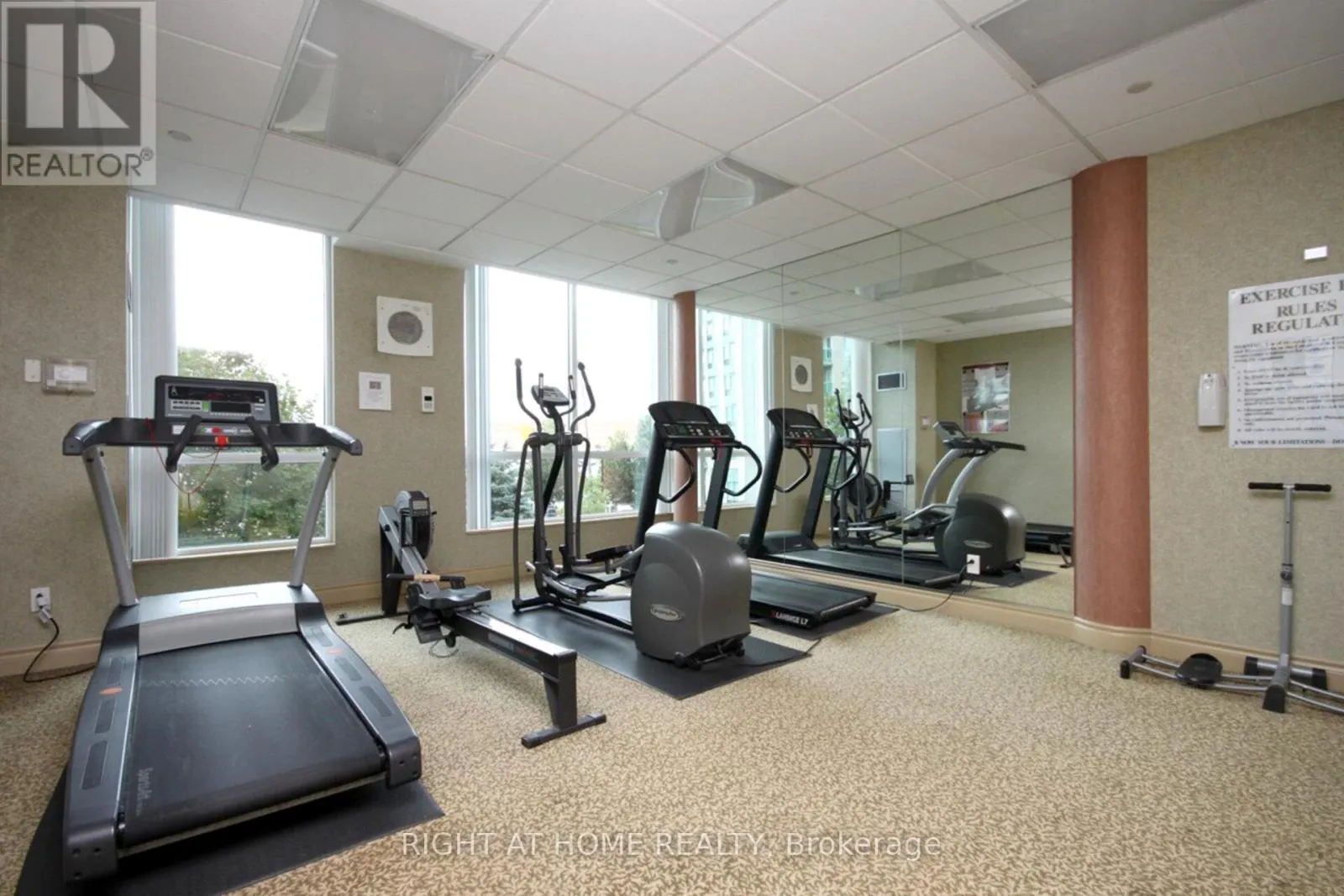 1211 - 2545 ERIN CENTRE BOULEVARD