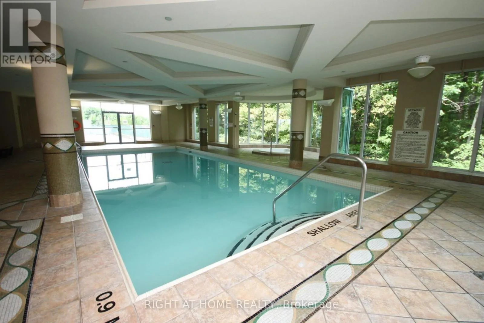 1211 - 2545 ERIN CENTRE BOULEVARD