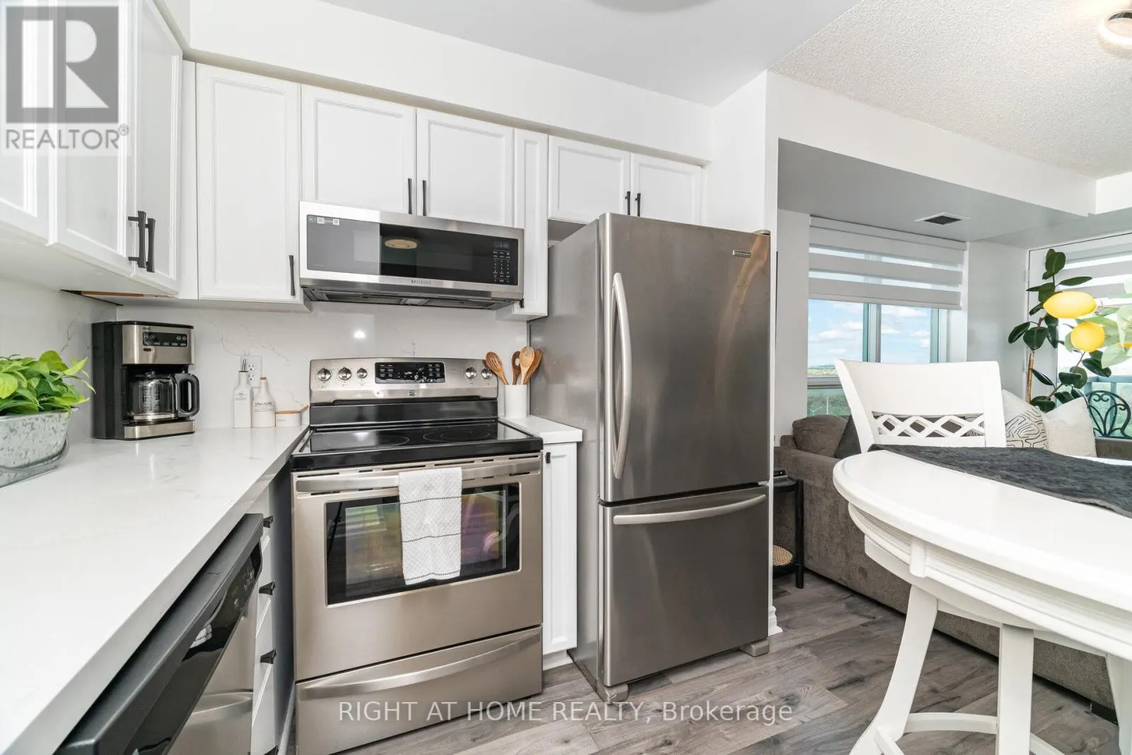 1211 - 2545 ERIN CENTRE BOULEVARD