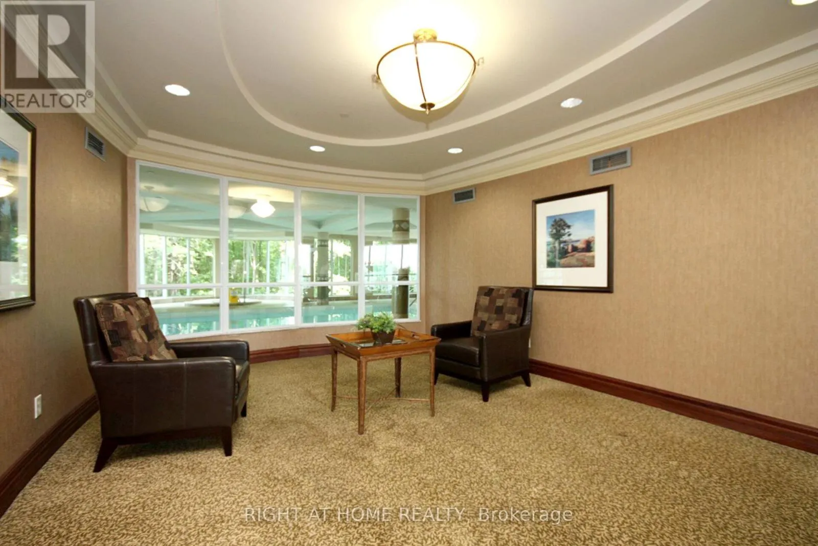 1211 - 2545 ERIN CENTRE BOULEVARD
