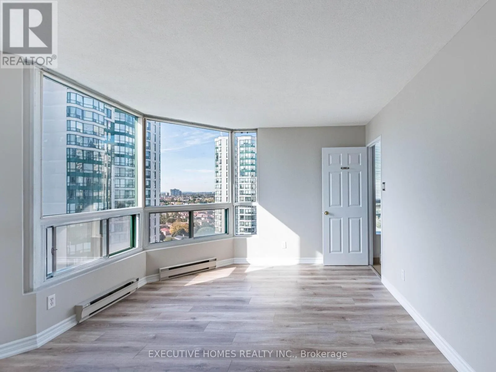 1504 - 4450 TUCANA COURT