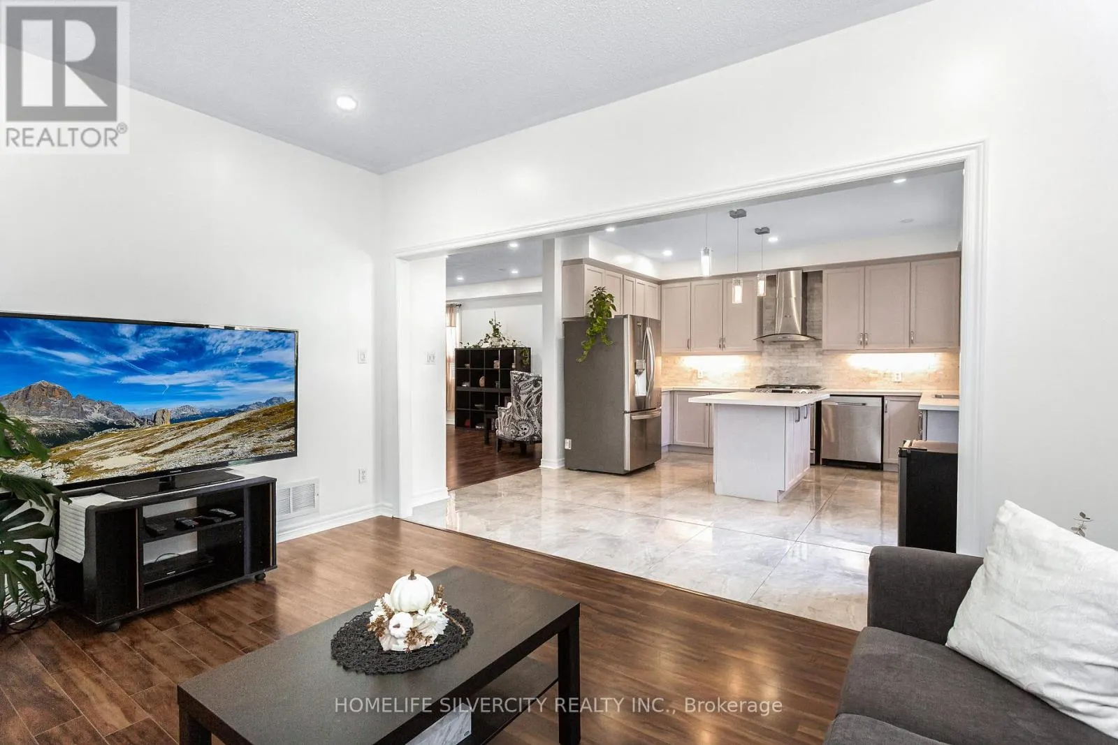 7 OKANAGAN DRIVE