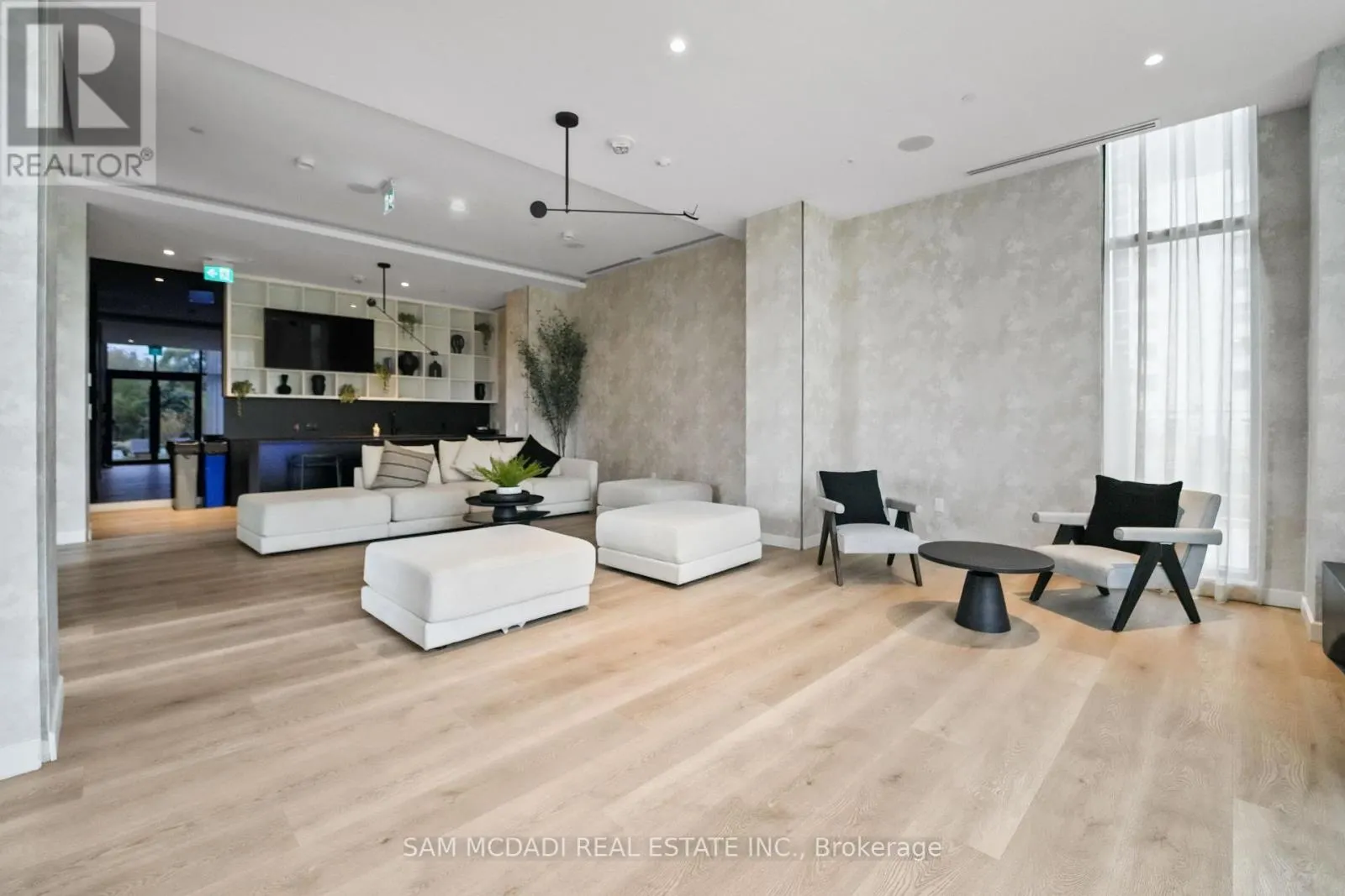 1513 - 86 DUNDAS STREET E