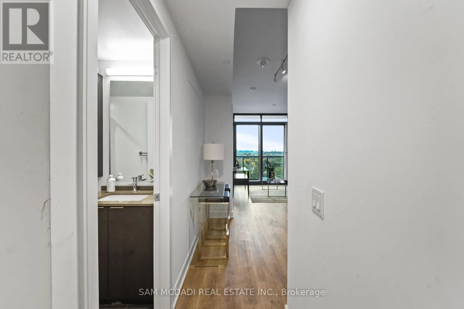 1513 - 86 DUNDAS STREET E
