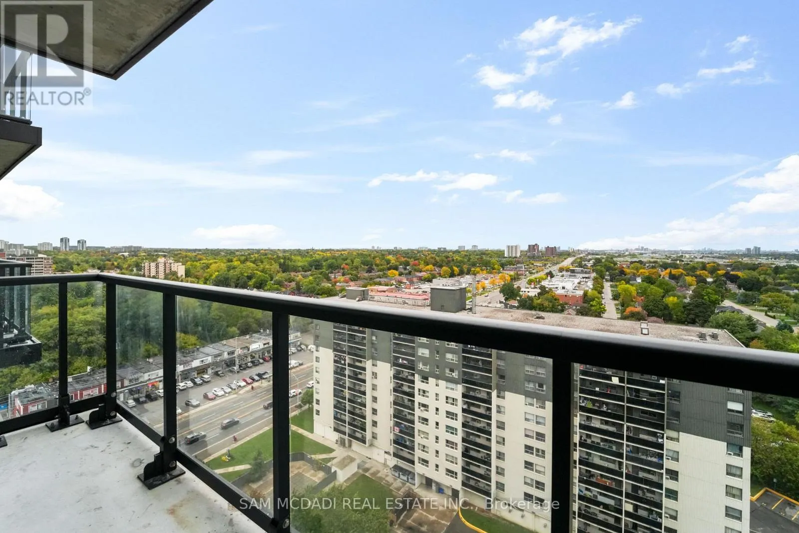 1513 - 86 DUNDAS STREET E