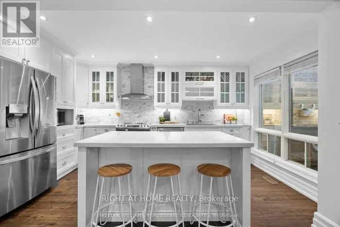 5136 CASTLEFIELD DRIVE