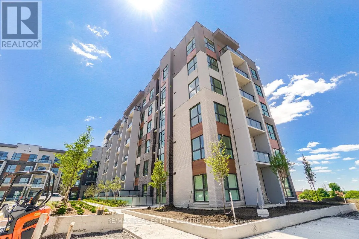 119 - 95 DUNDAS STREET W