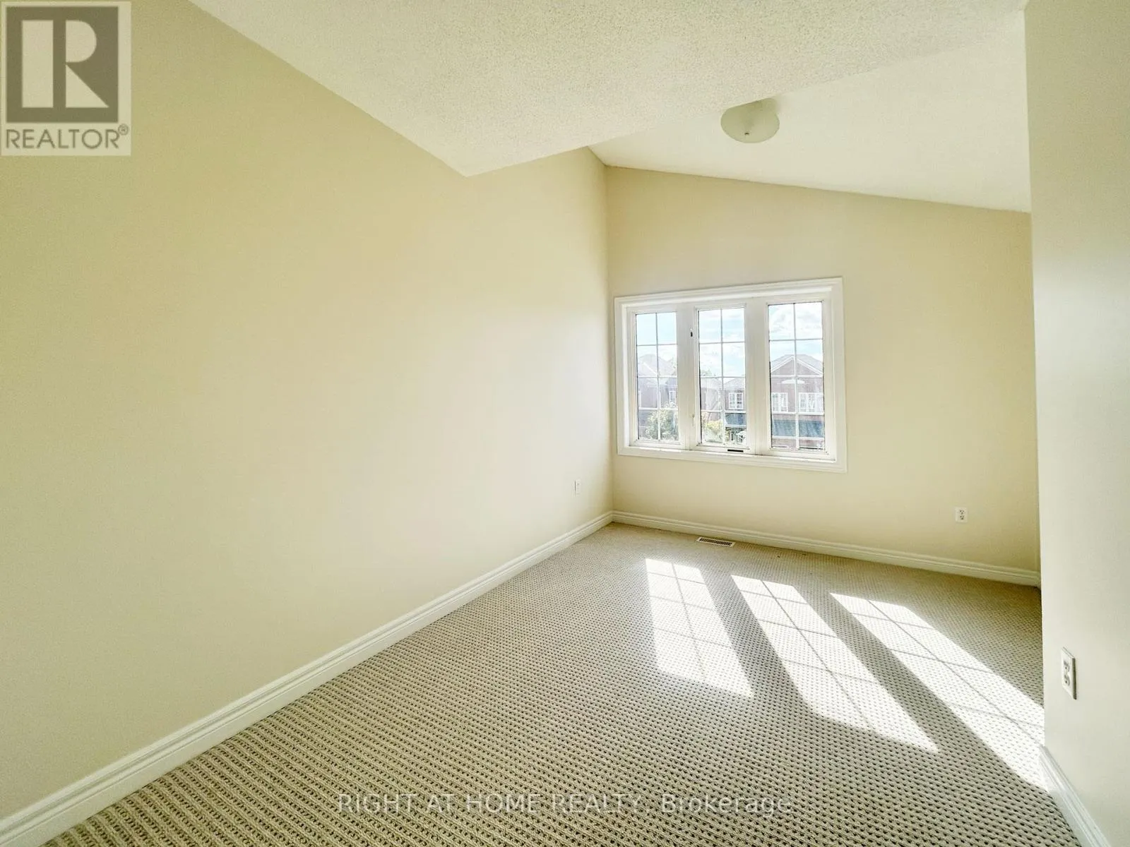 3342 FOUNTAIN PARK AVENUE