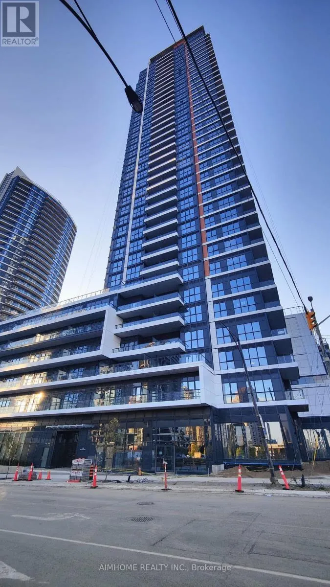 206 - 15 WATERGARDEN DRIVE