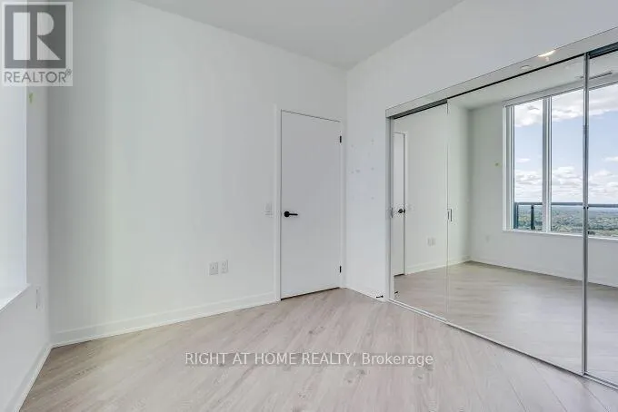 2701 - 2495 EGLINTON AVENUE W