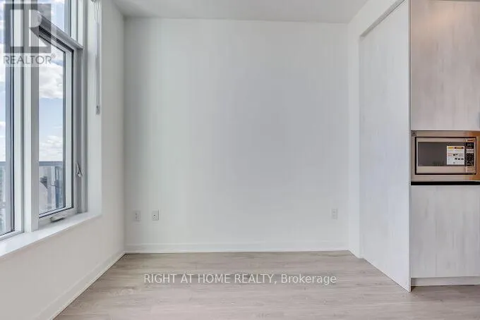2701 - 2495 EGLINTON AVENUE W