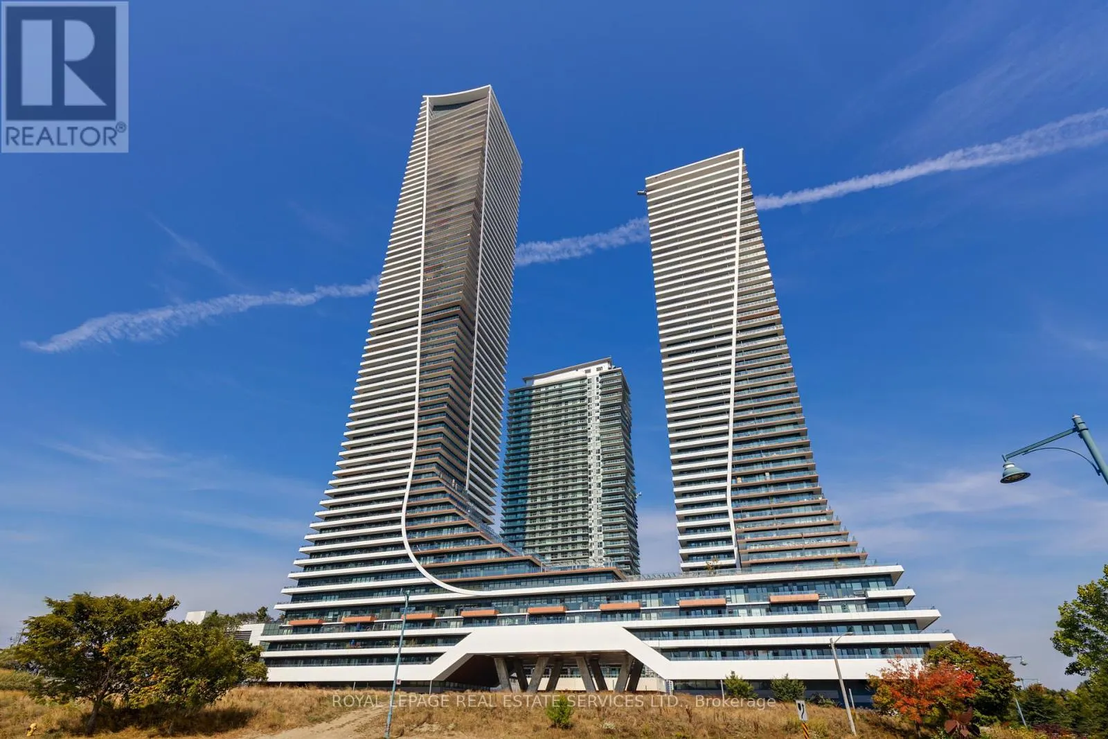 4403 - 20 SHORE BREEZE DRIVE