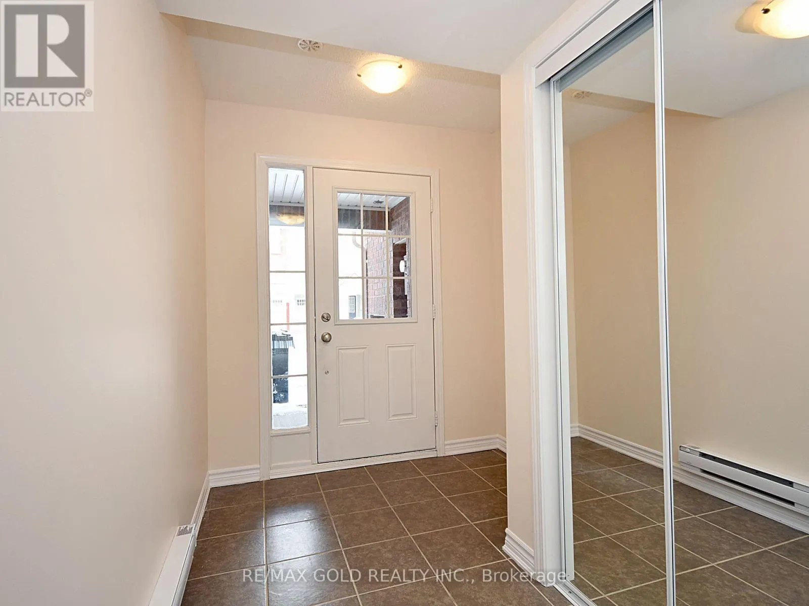75 METRO CRESCENT