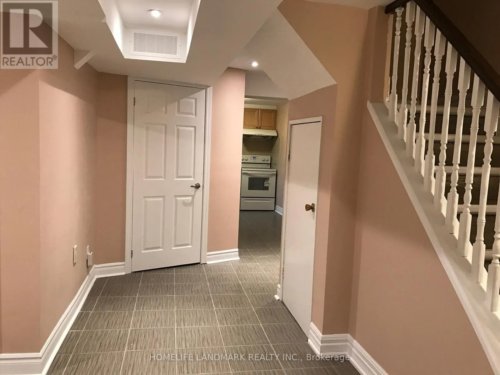 2535 SYMINGTON COURT