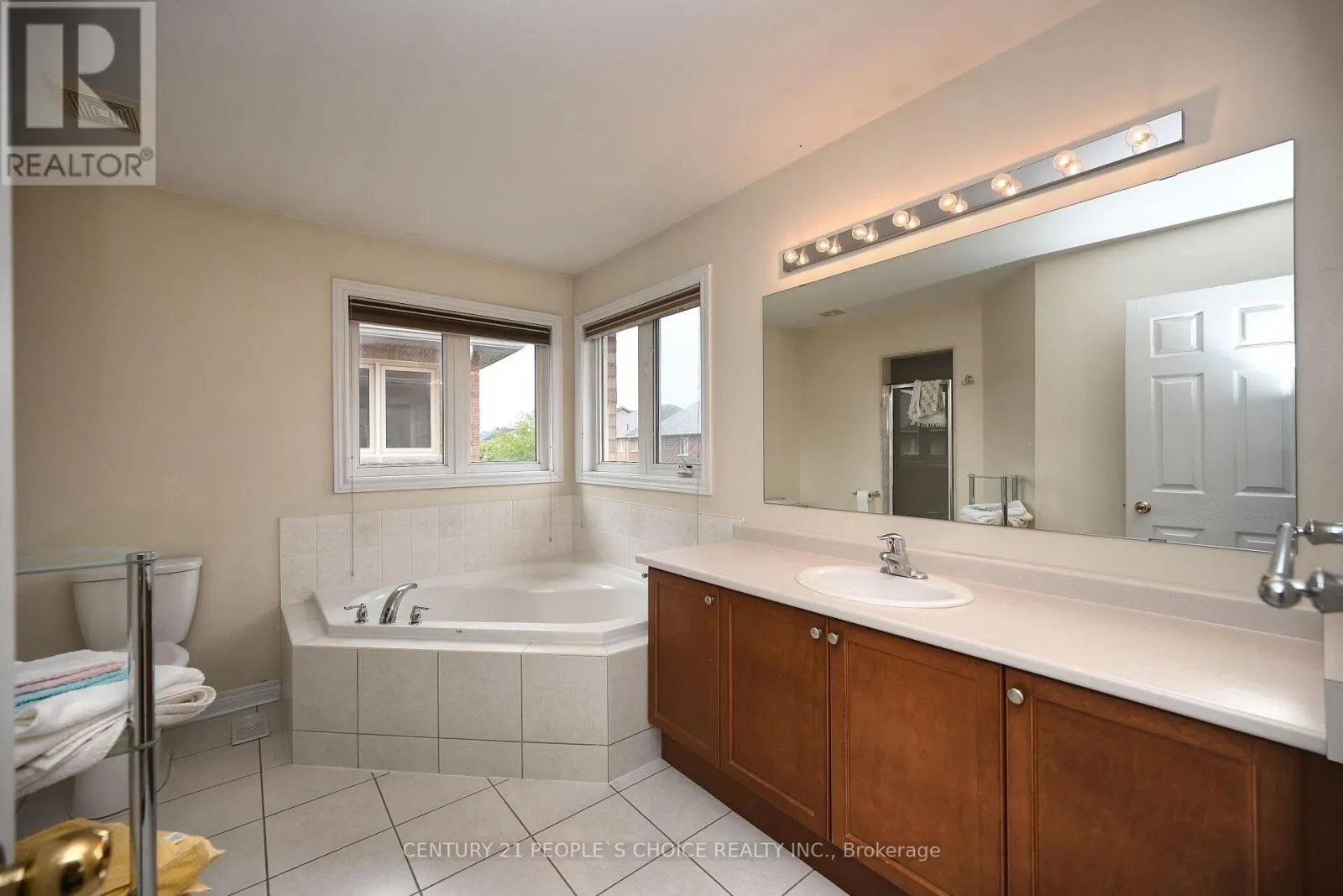 23 LANEBROOK DRIVE