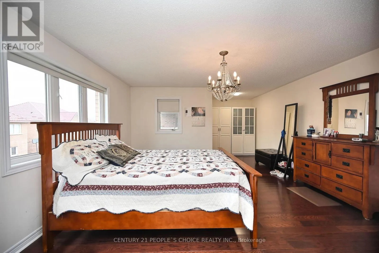 23 LANEBROOK DRIVE
