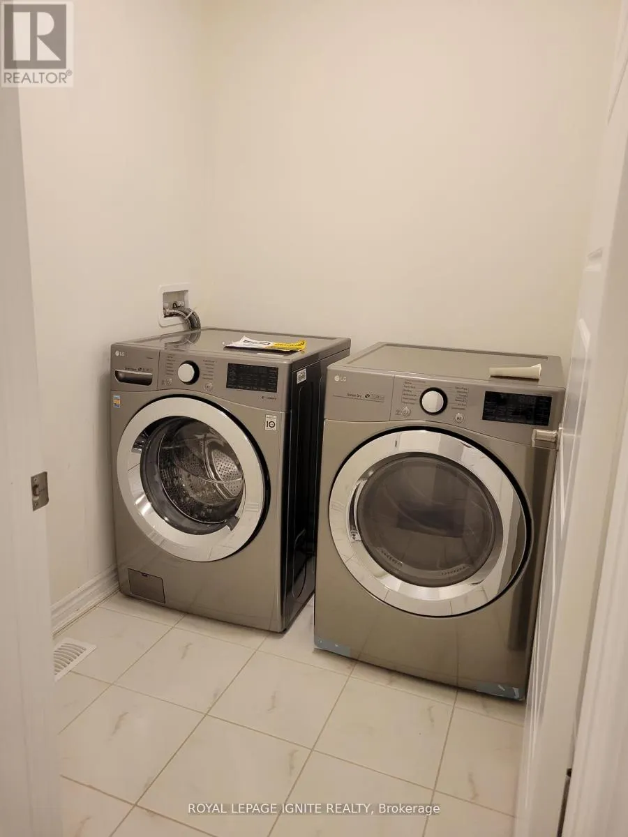 26 - 1125 LEGER WAY
