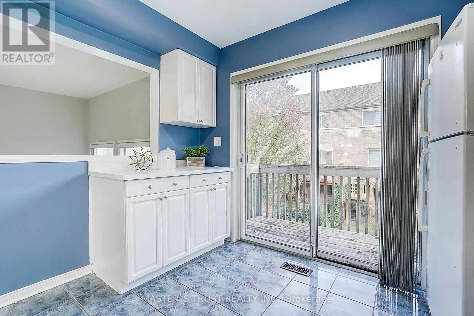 48 - 5535 GLEN ERIN DRIVE