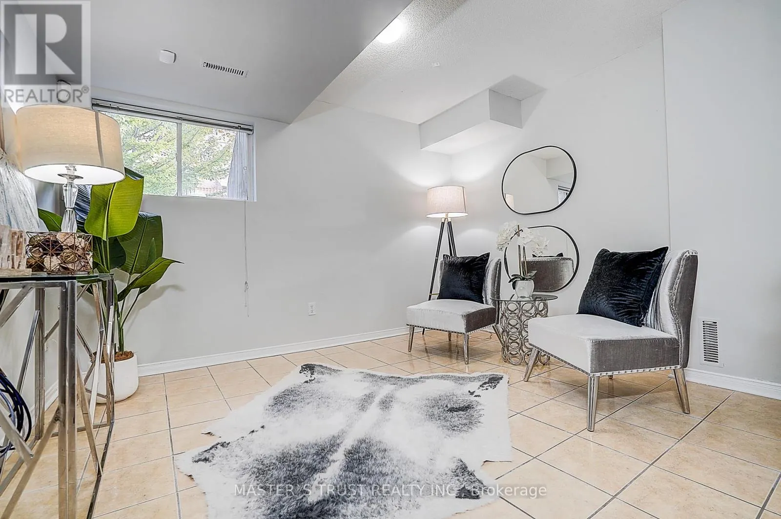 48 - 5535 GLEN ERIN DRIVE