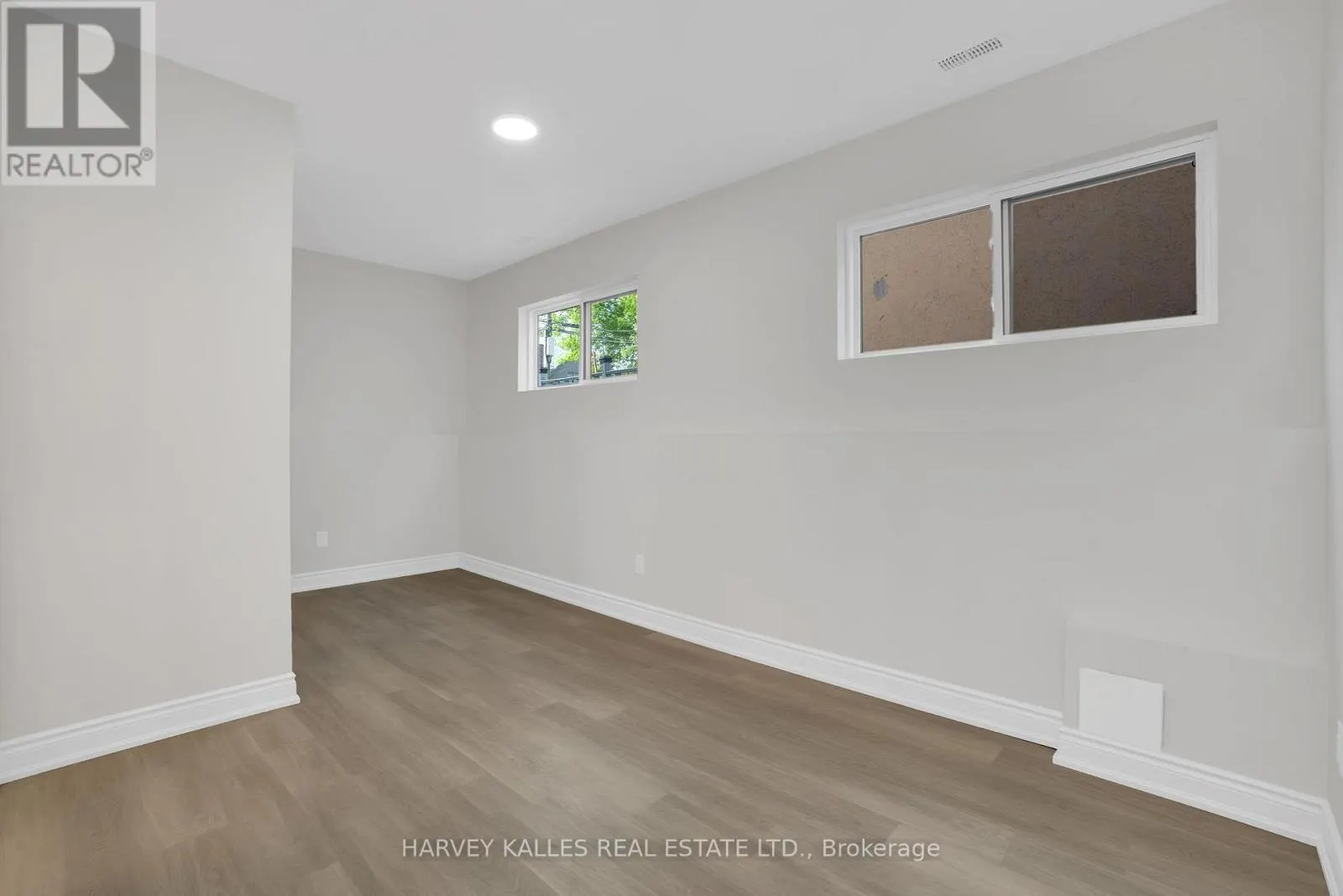 BSMT - 19 LAMBTON AVENUE