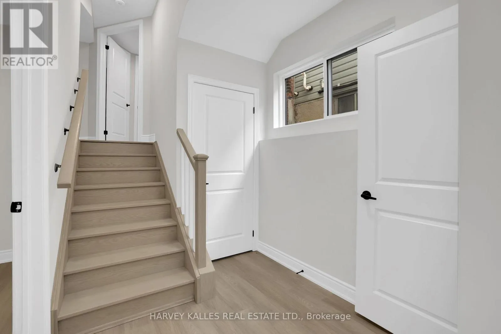 BSMT - 19 LAMBTON AVENUE
