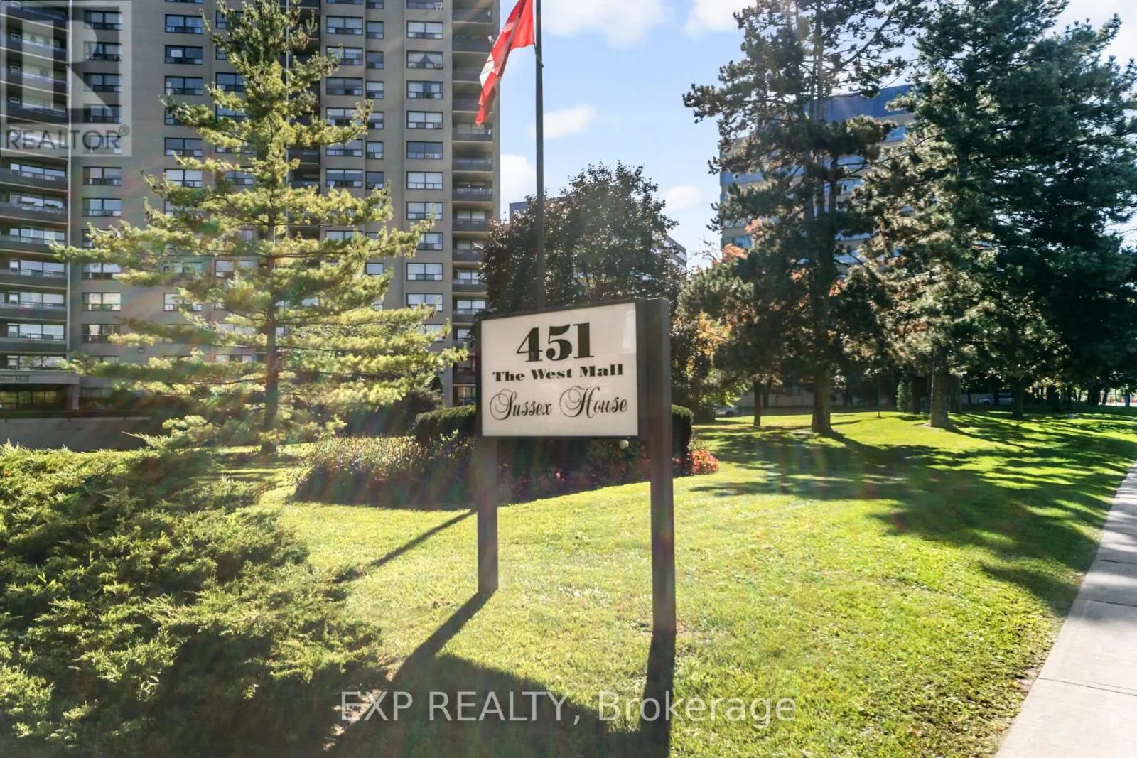 519 - 451 WESTMALL