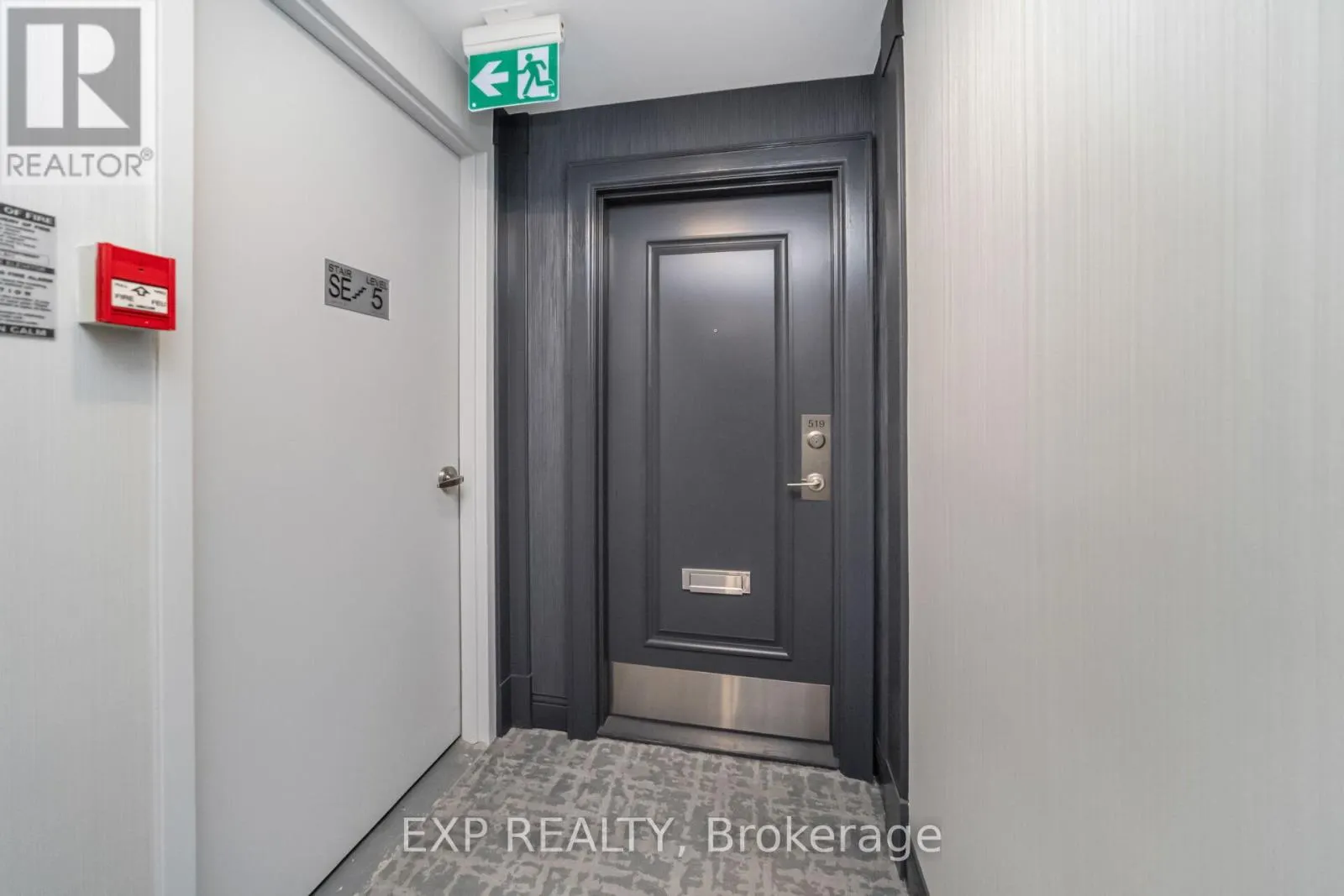 519 - 451 WESTMALL