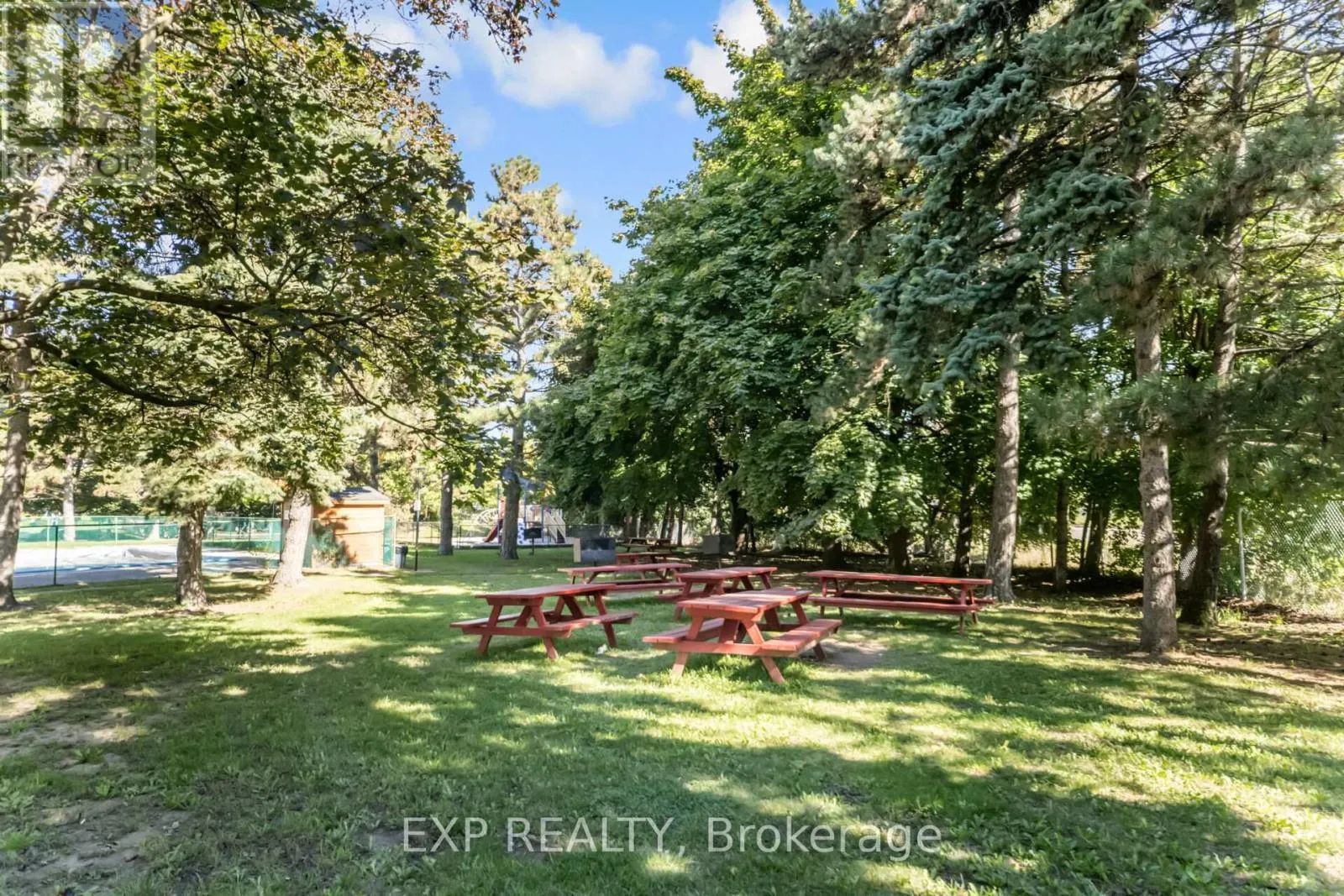 519 - 451 WESTMALL