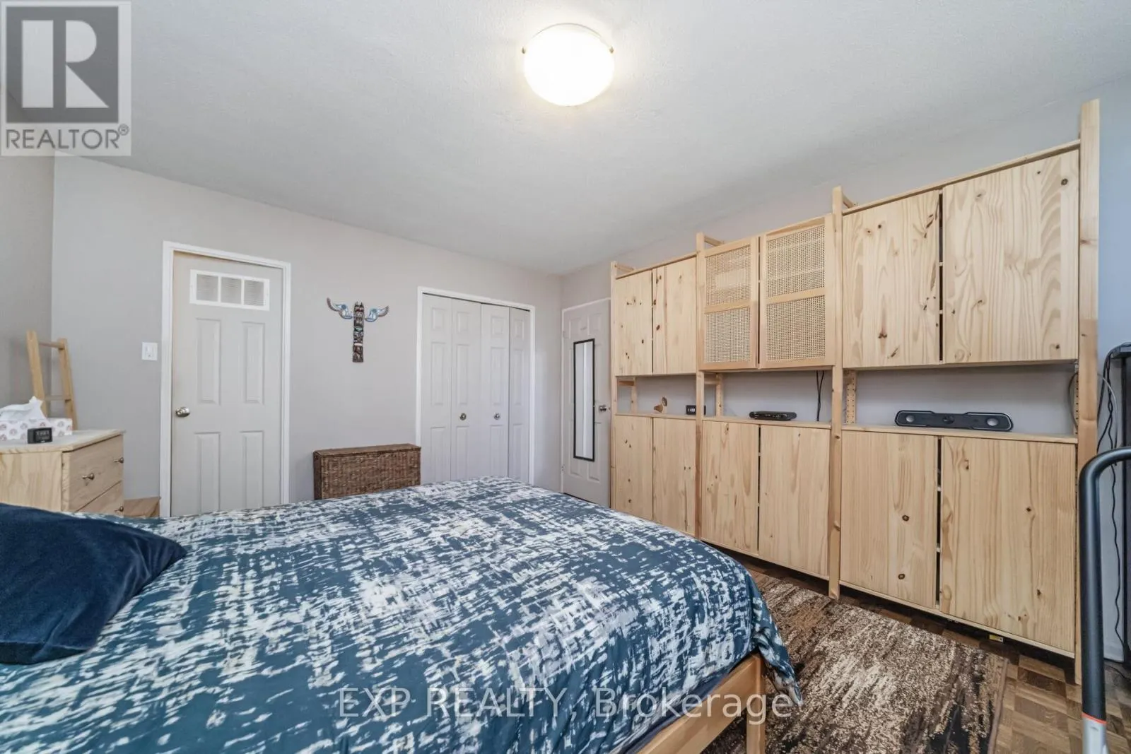 519 - 451 WESTMALL