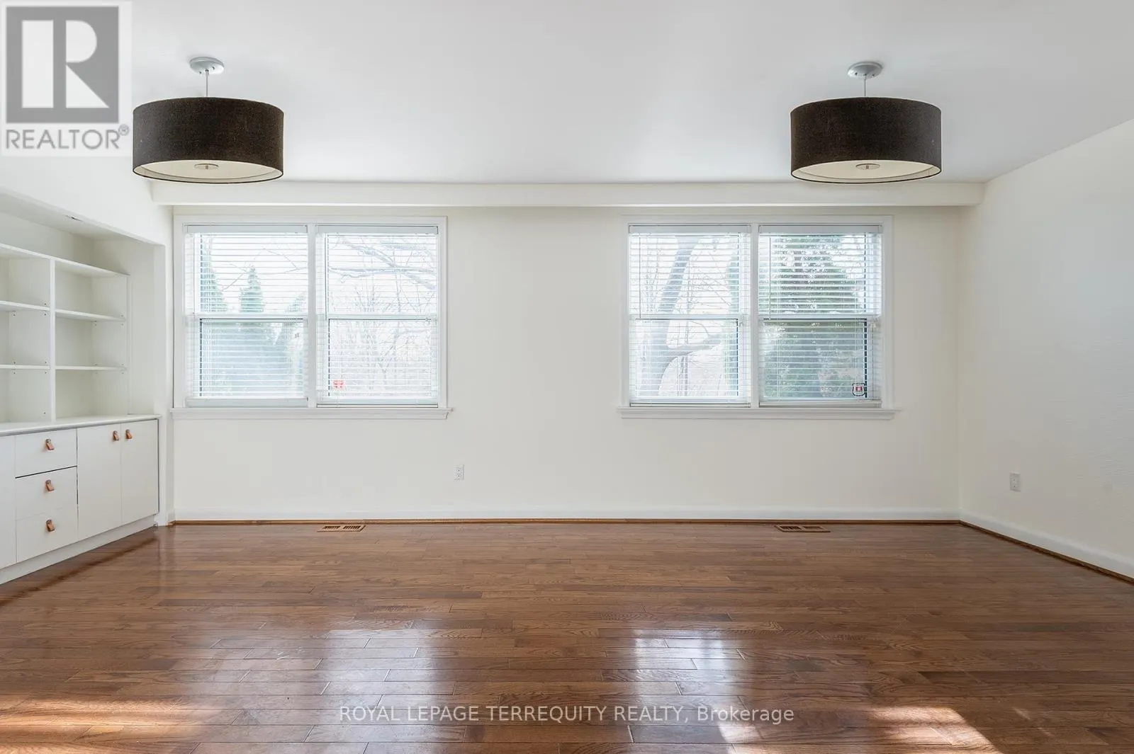 31 RIVERCOVE DRIVE