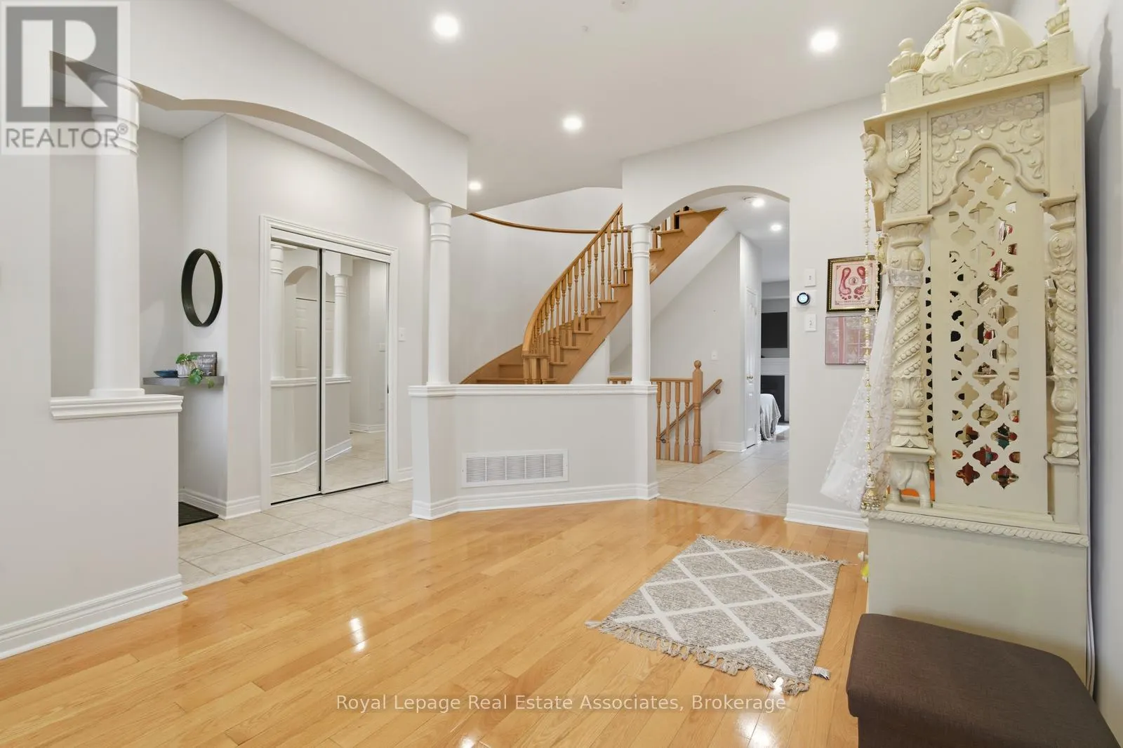 66 MILLHOUSE MEWS