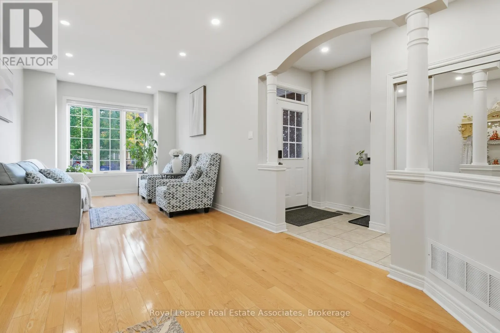 66 MILLHOUSE MEWS
