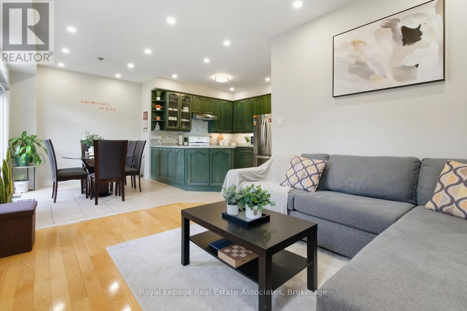 66 MILLHOUSE MEWS