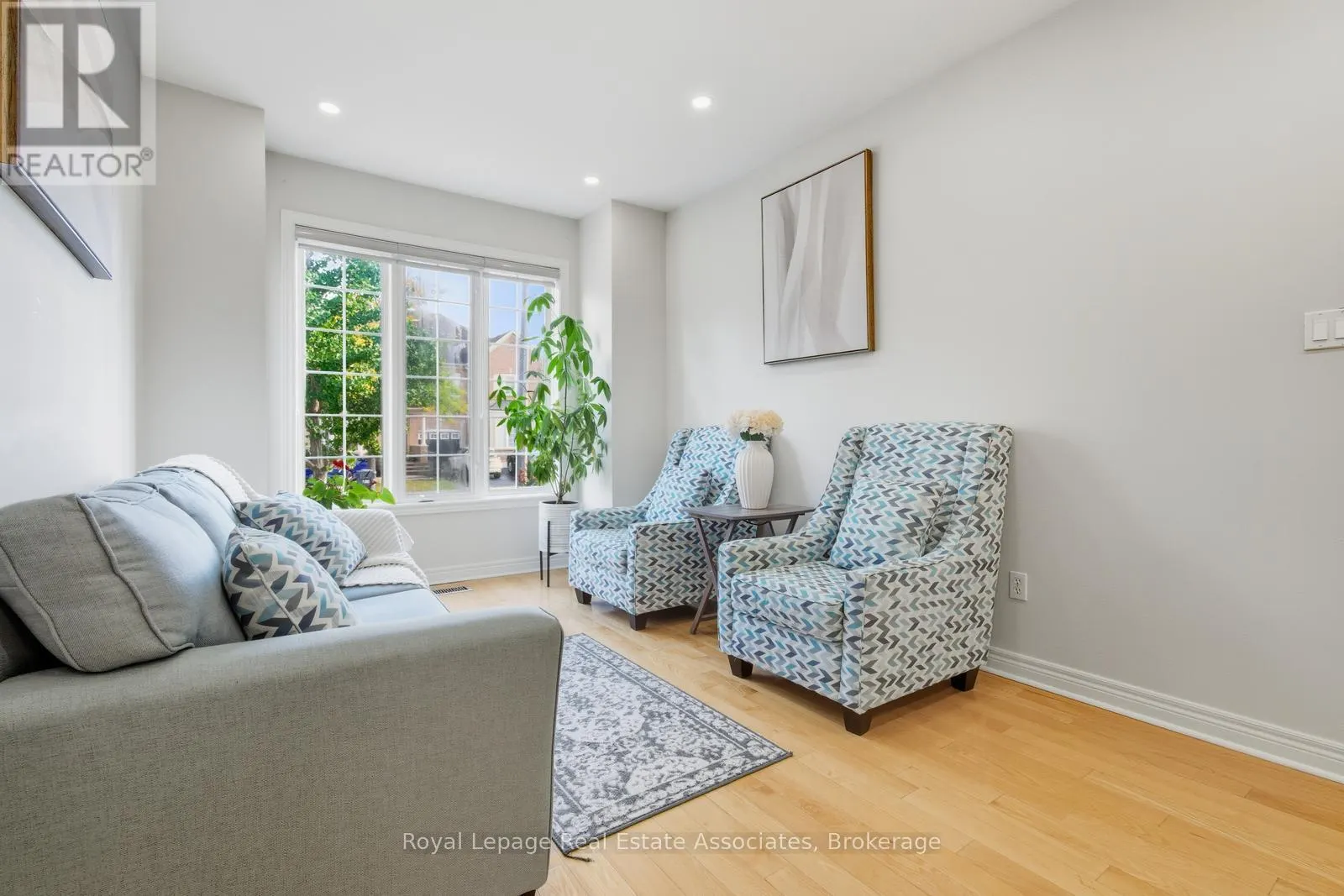 66 MILLHOUSE MEWS