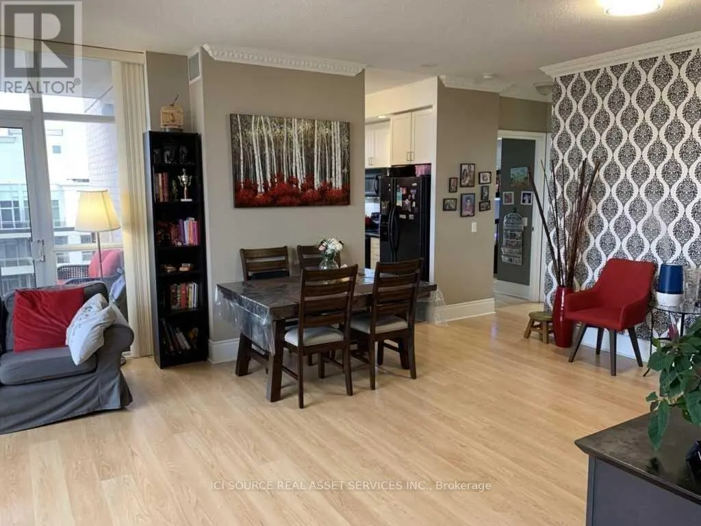 2320 - 5233 DUNDAS STREET W