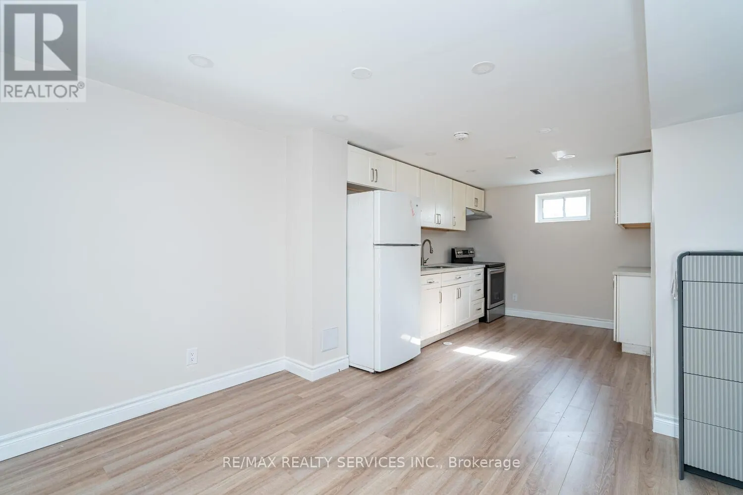172 HANSEN ROAD