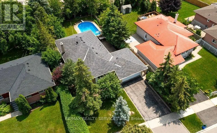 598 WILDWOOD DRIVE