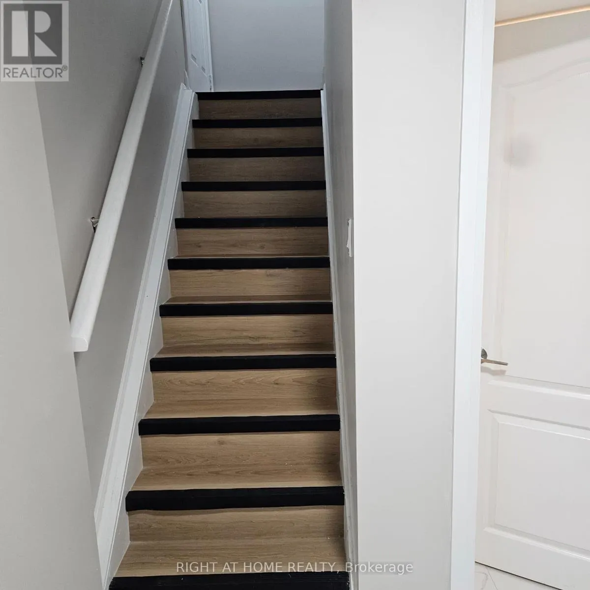 70 HARDGATE CRESCENT