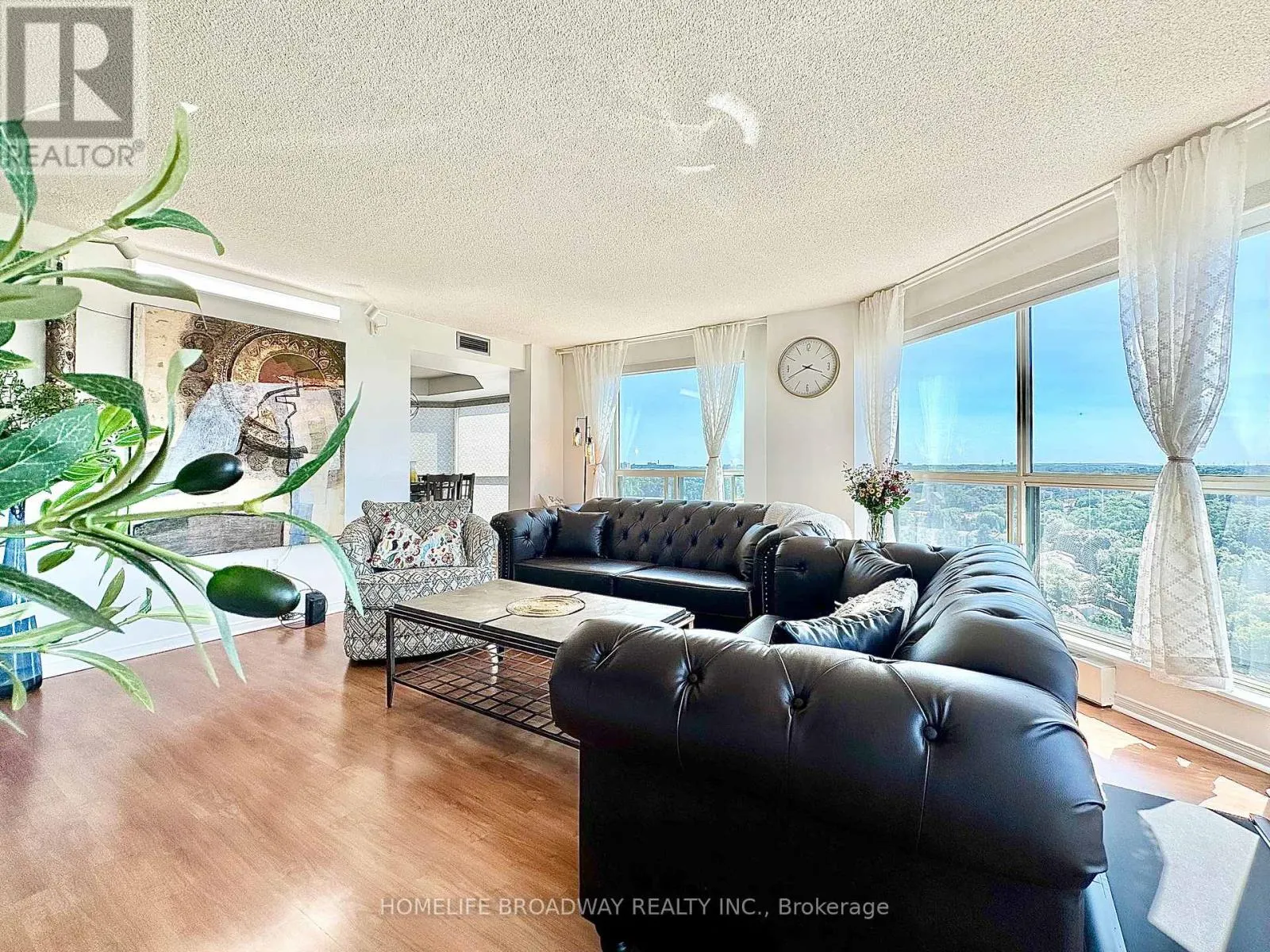 1709 - 2155 BURNHAMTHORPE ROAD W