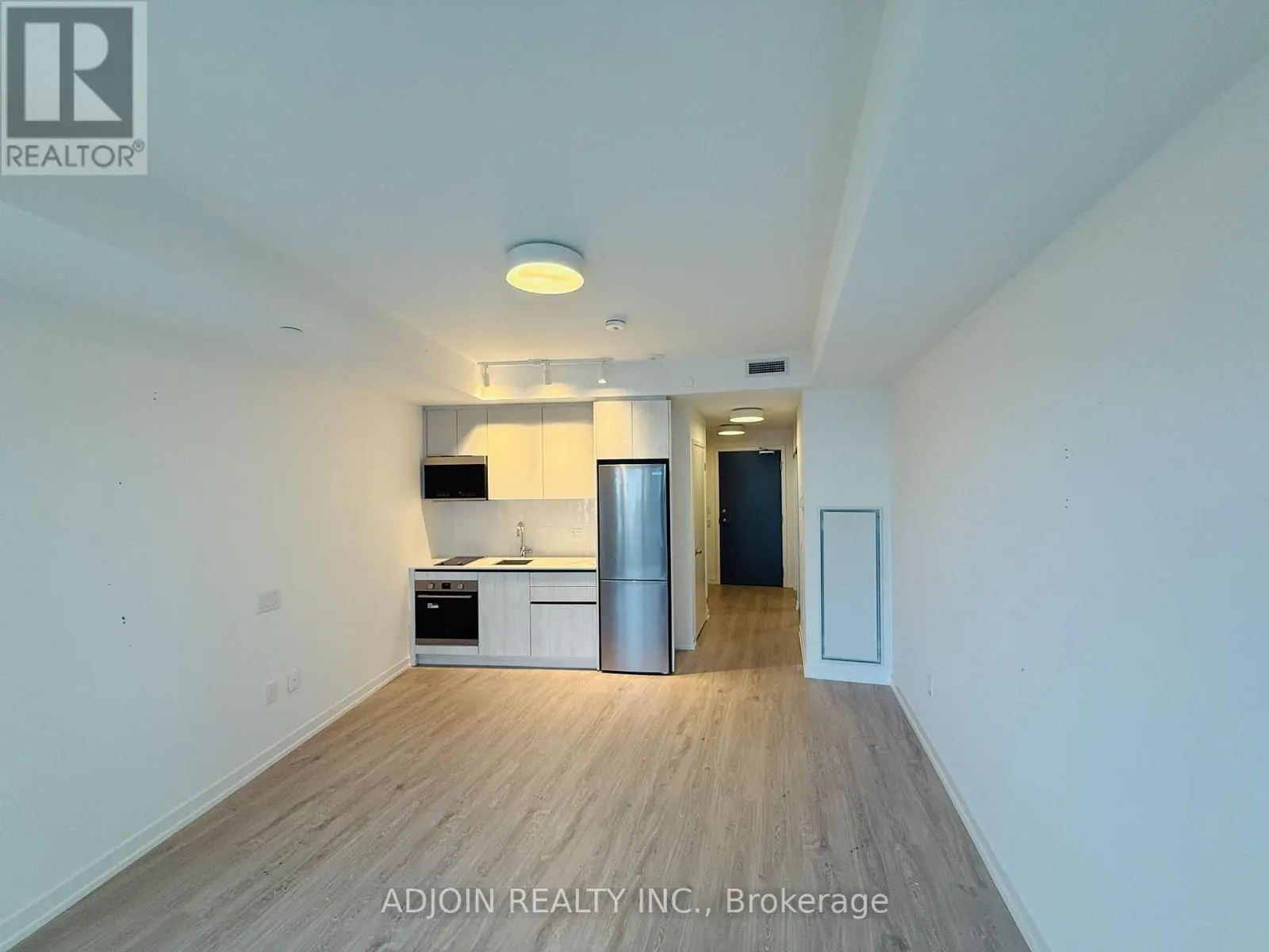 612 - 2485 EGLINTON AVENUE