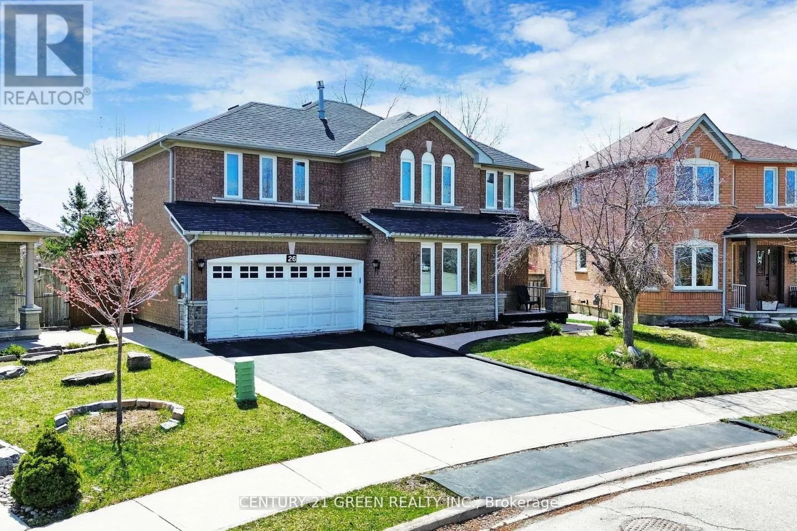 26 DOLPHIN SONG CRESCENT