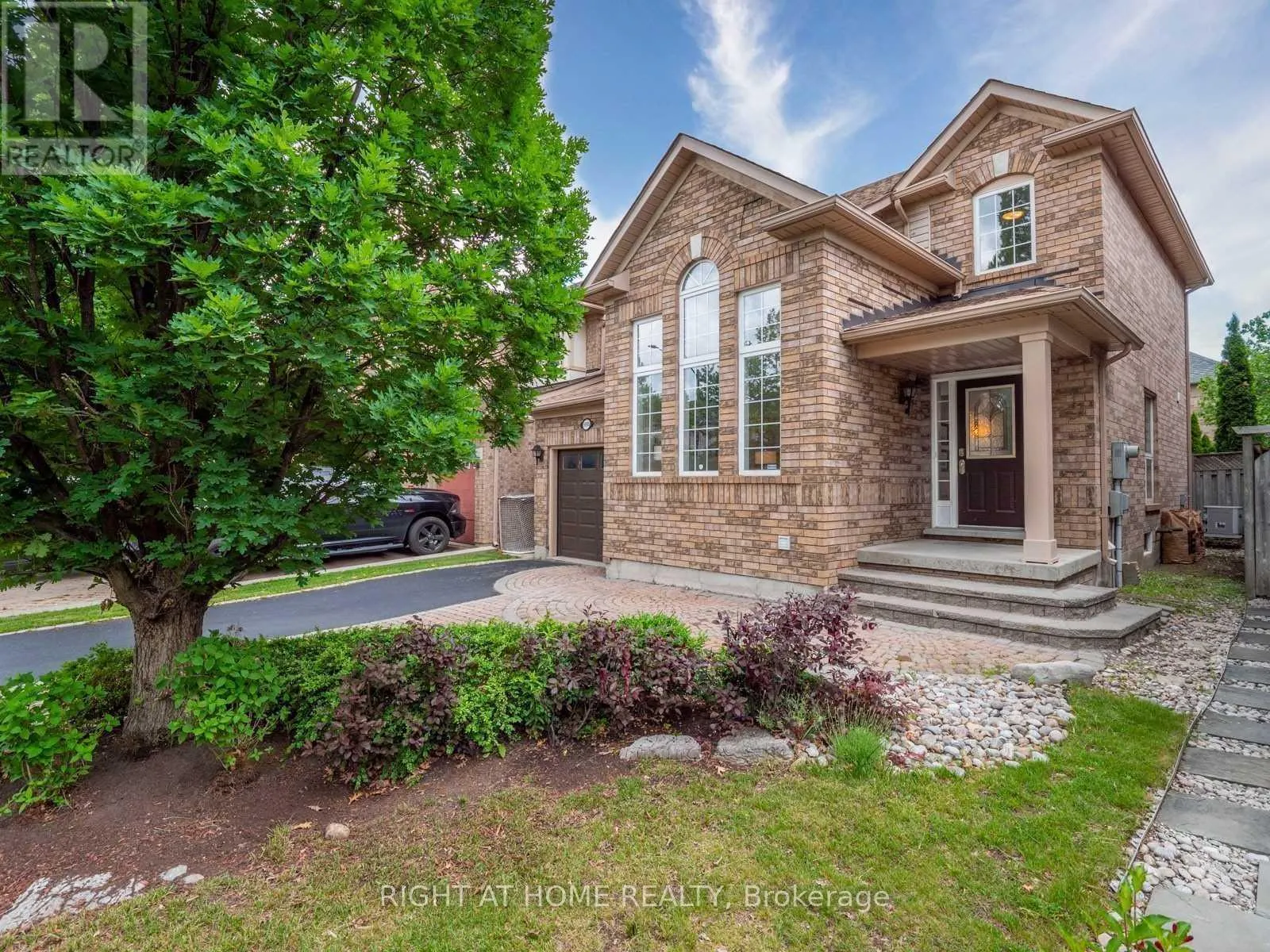 5555 BRIDGEPORT GATE