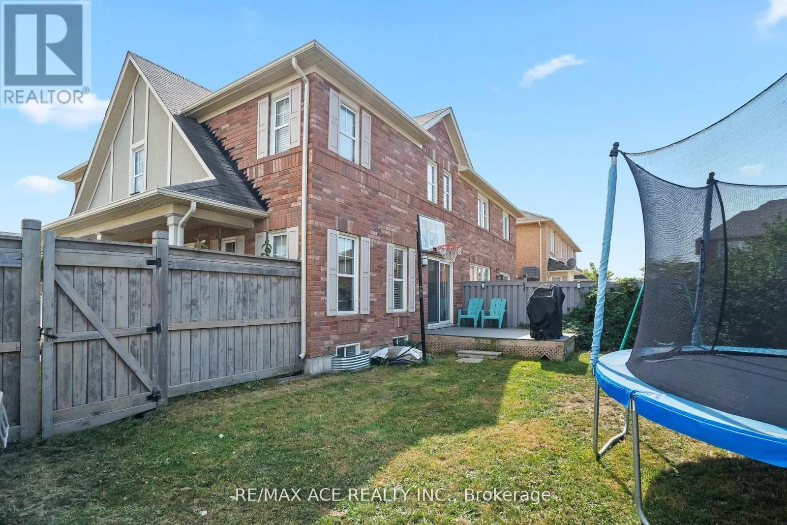 22 APPLE VALLEY WAY